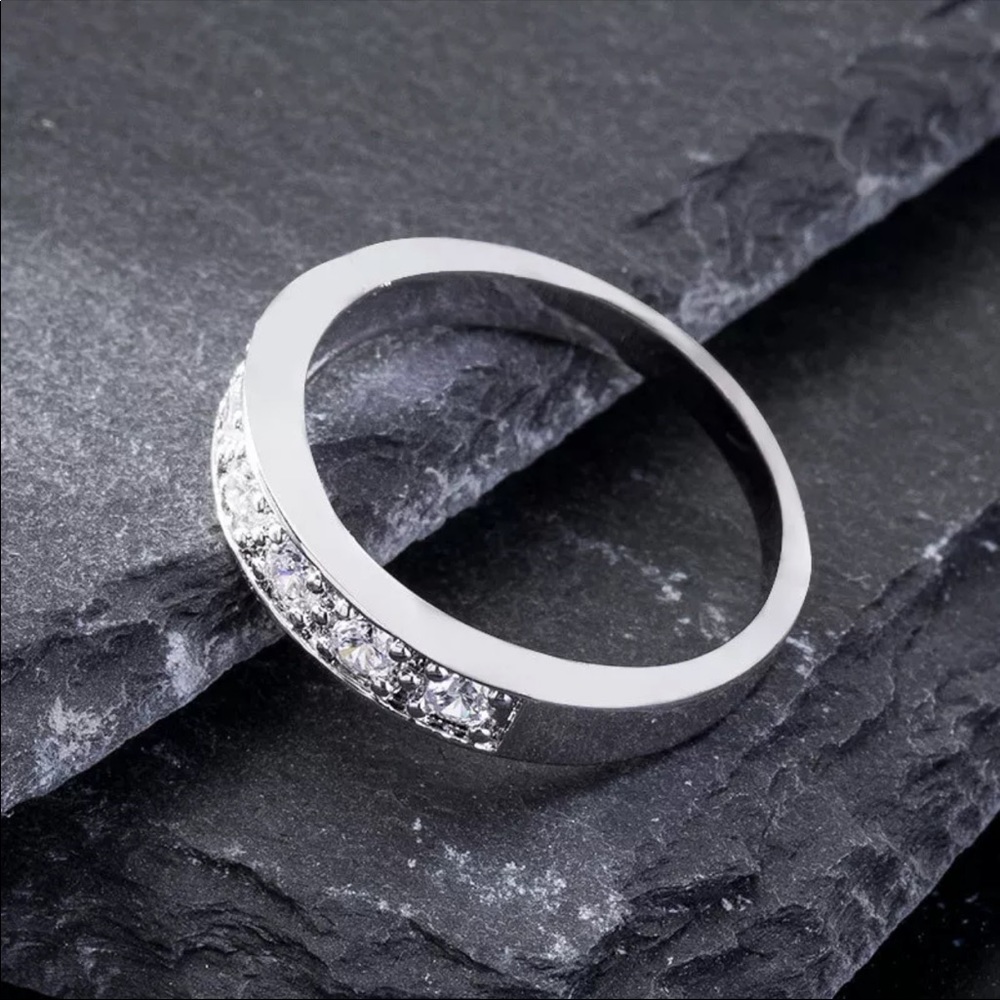 New 925 Sterling Silver Diamond Engagement Ring - Picture 4 of 6